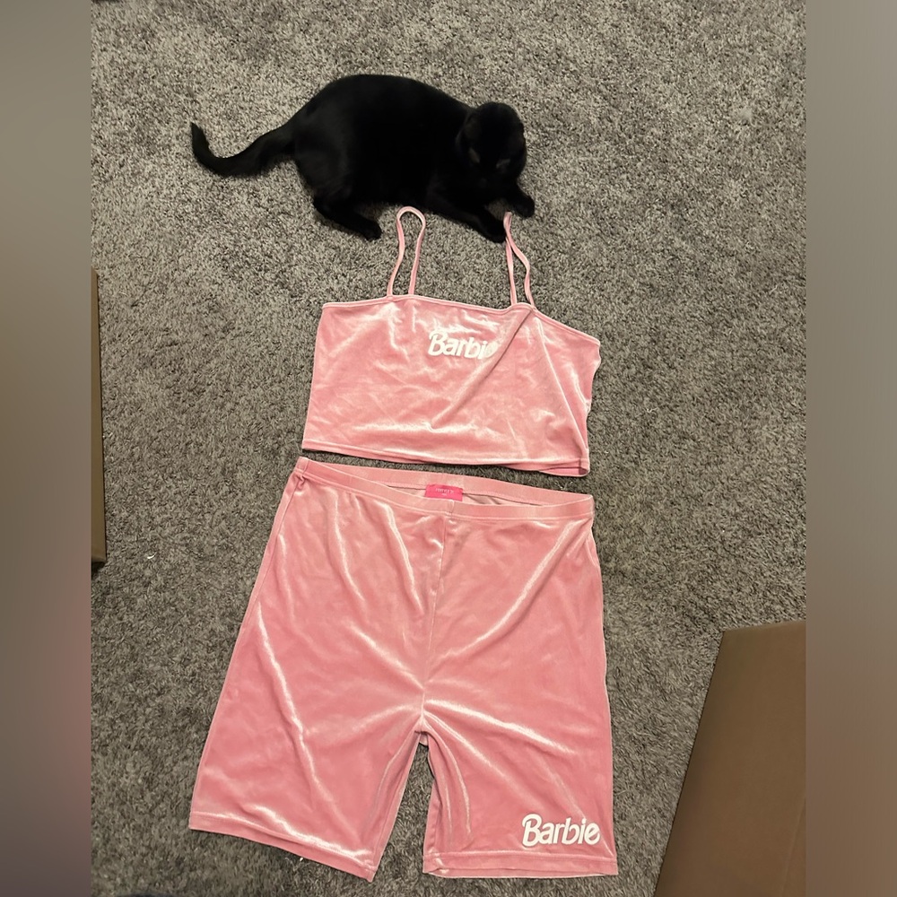 Rare Find- Forever 21 x Barbie- Two Piece Set- Plus Size 3X
